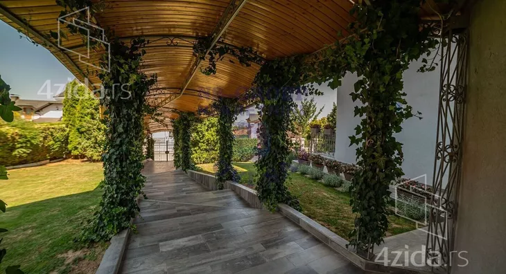 4-etažna kuća | 4zida