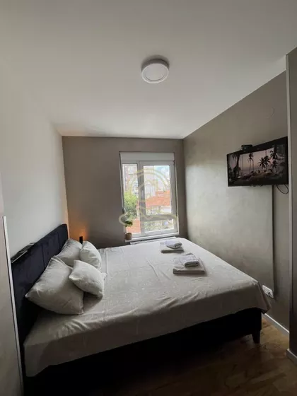 Filozofski Fakultet | 4zida.rs