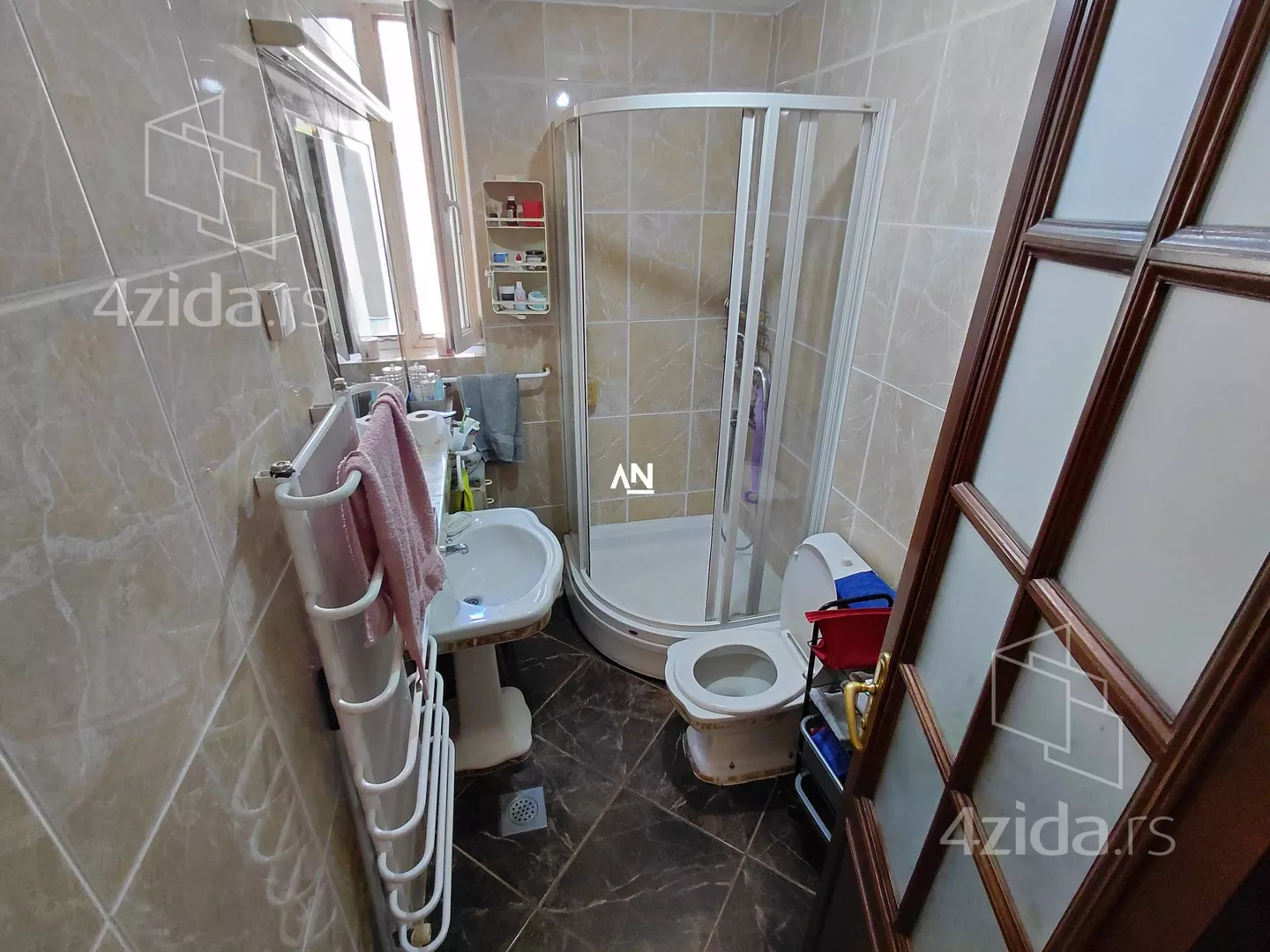 Petosoban stan | 4zida