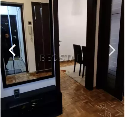 Ismeta Mujezinovica | 4zida.rs