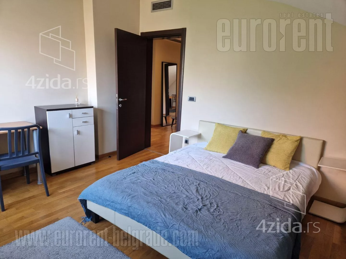 Petosoban stan | 4zida