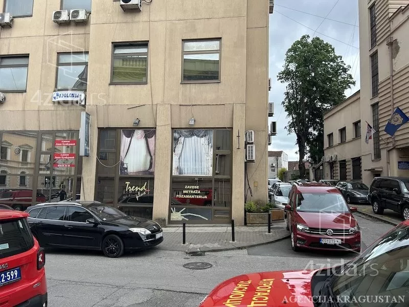 Poslovni prostor | 4zida