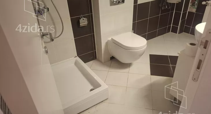 6-etažna kuća | 4zida