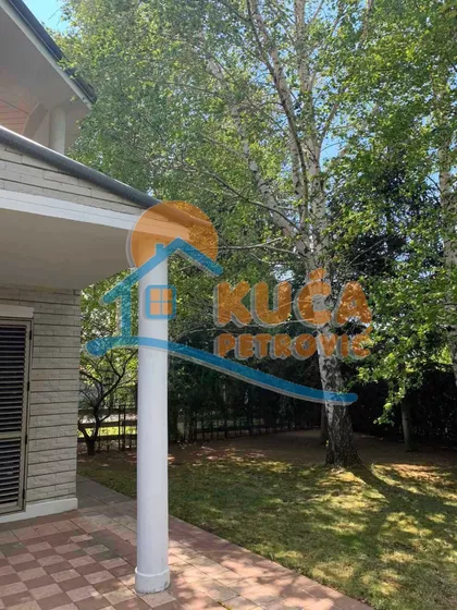 Jesenjinova | 4zida.rs