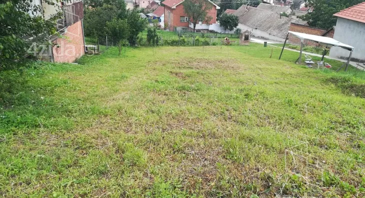 Plac | 4zida