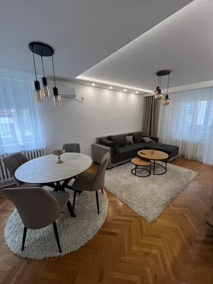 Toplice Milana | 4zida.rs