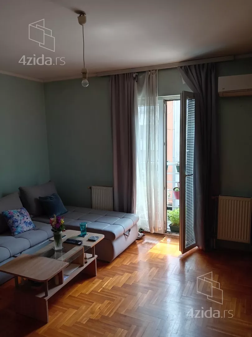 Garsonjera | 4zida