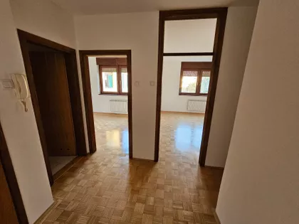 Akrobate Aleksića 19a | 4zida.rs