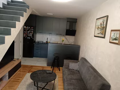 Hajduk Stojka 73 | 4zida.rs