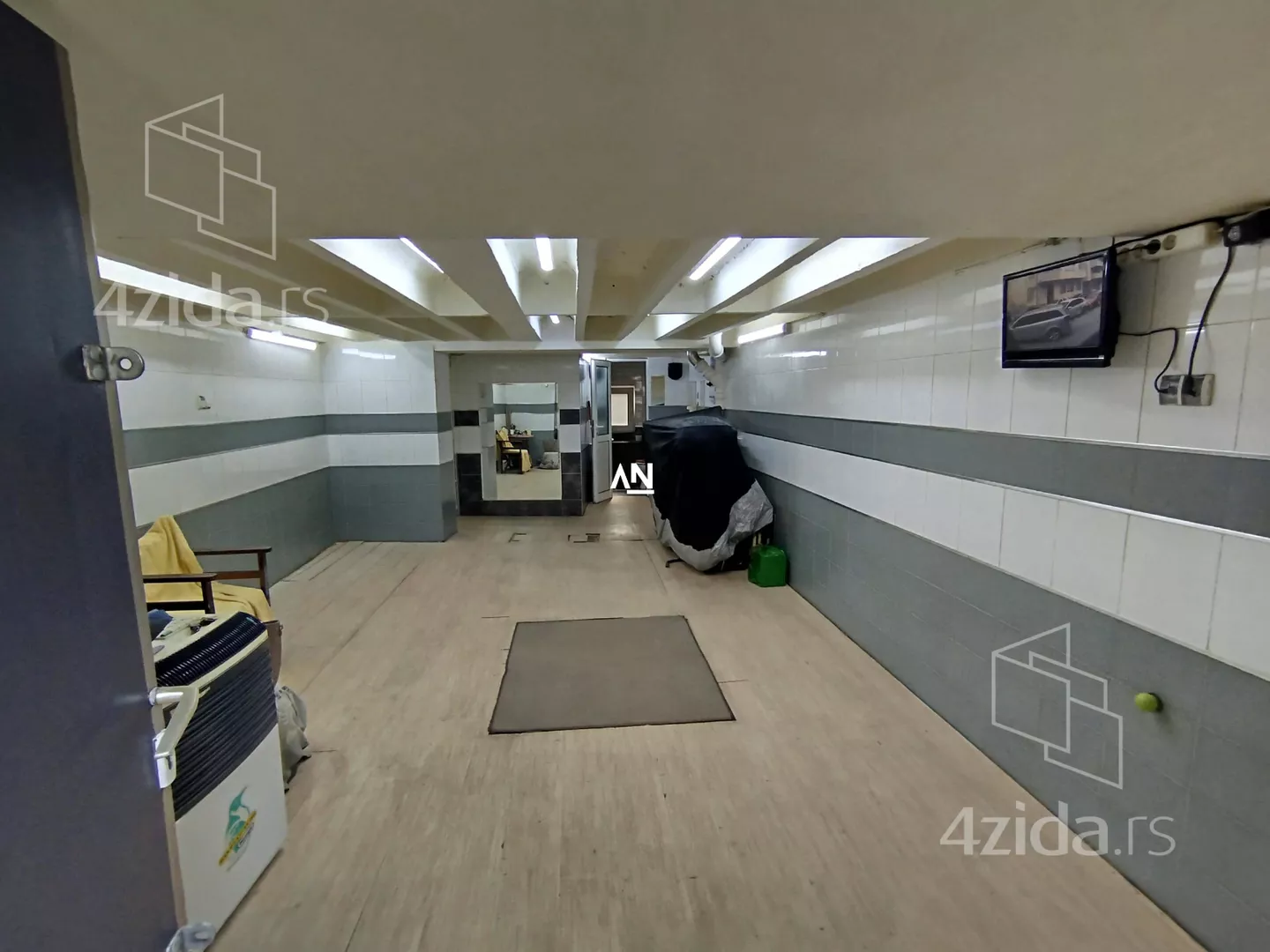 Garaža | 4zida