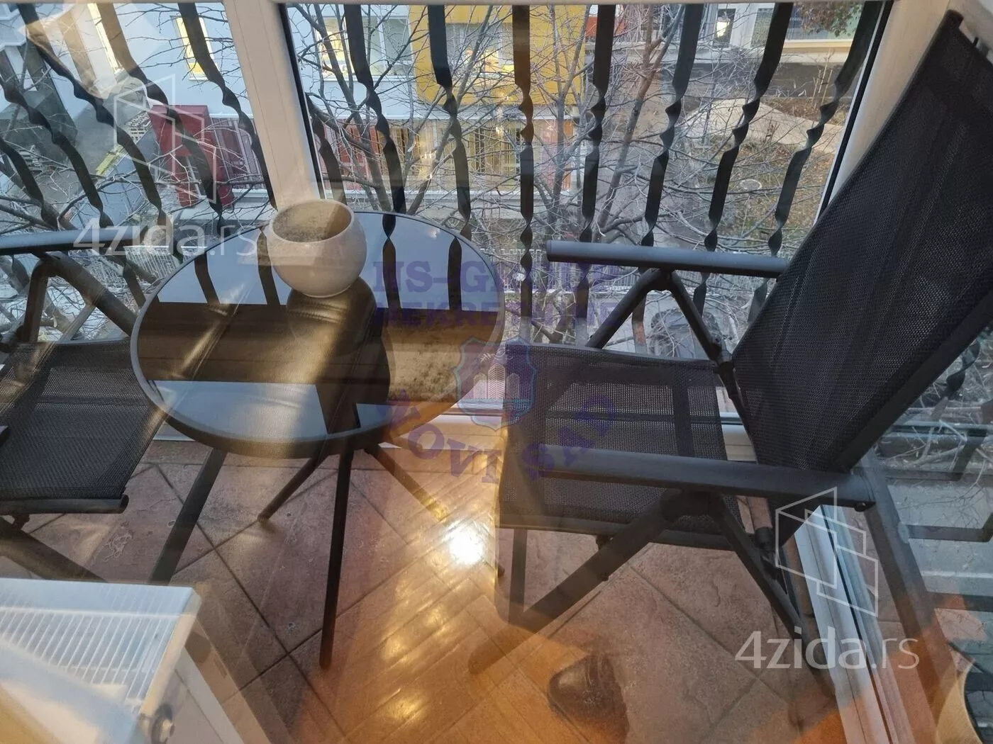 Troiposoban stan | 4zida