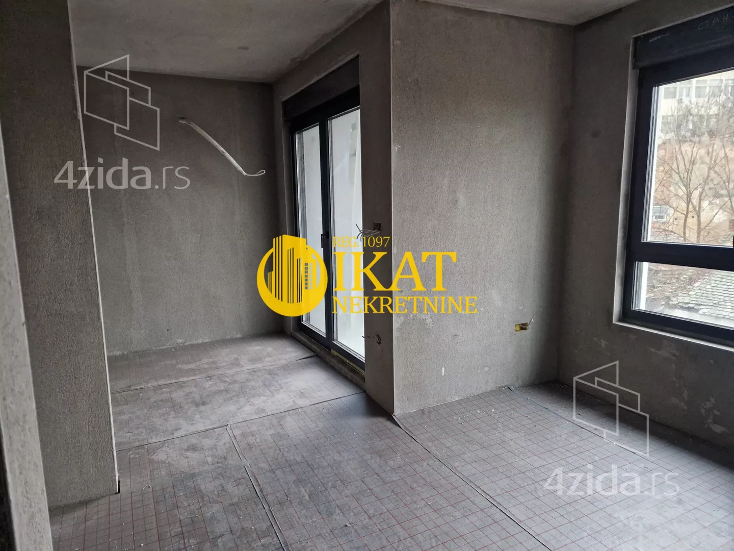 Jednoiposoban stan | 4zida