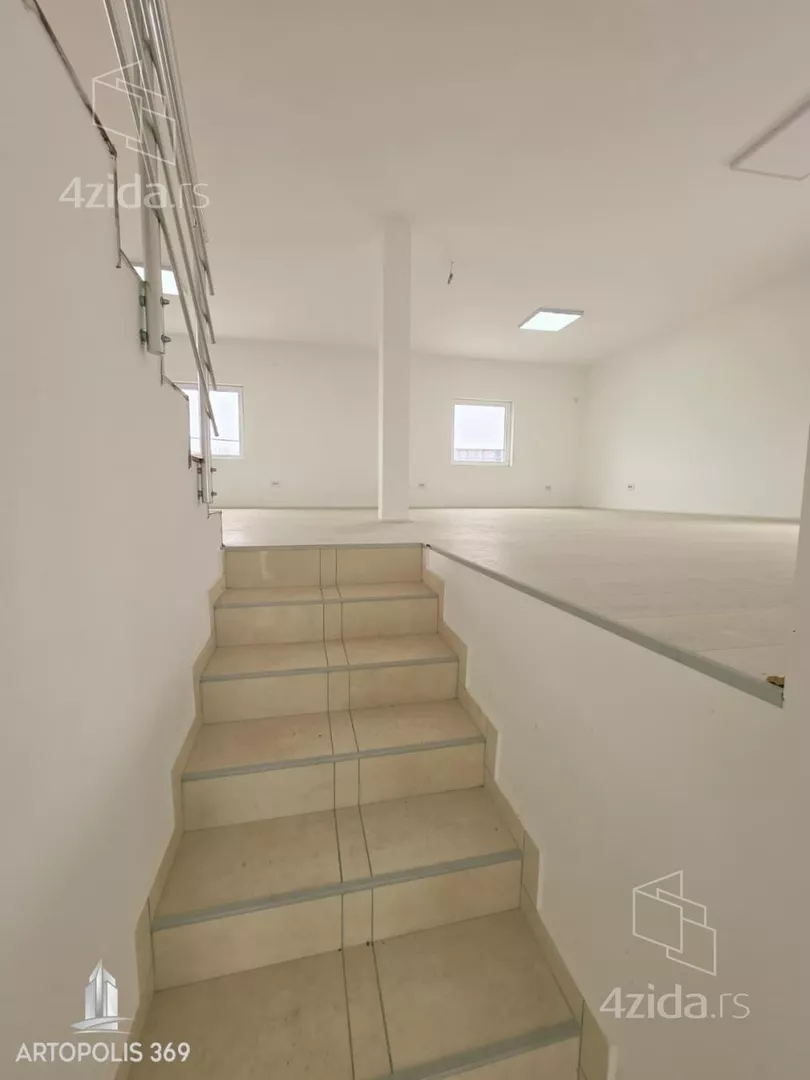 Poslovni prostor | 4zida