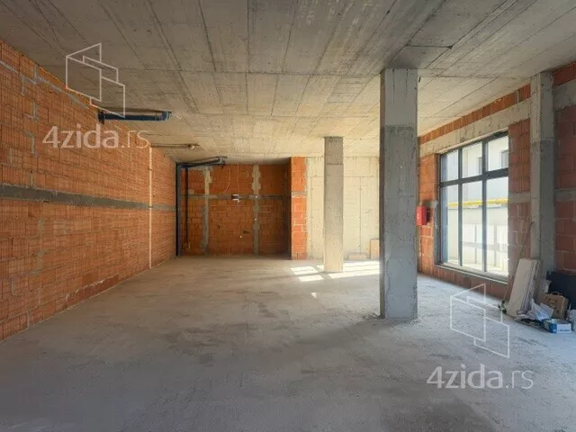 Lokal | 4zida