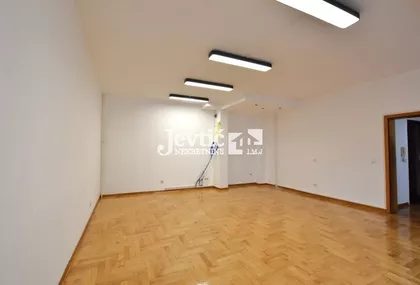 Zeleni Venac | 4zida.rs