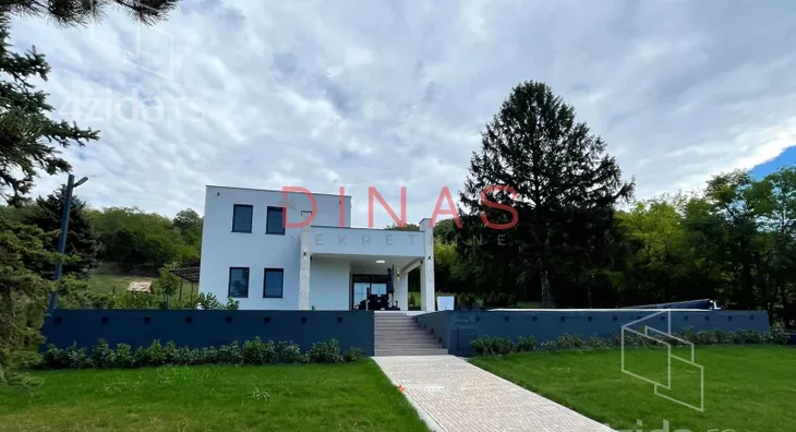 Kuća | 4zida