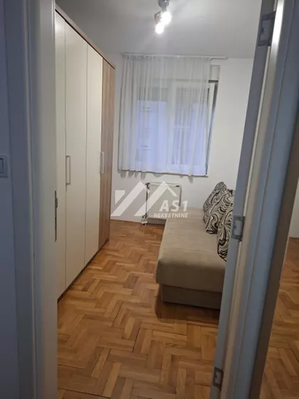 Tone Hadžića | 4zida.rs