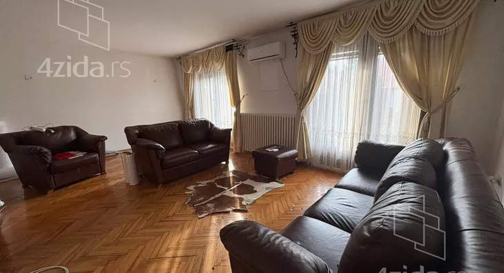 3-etažna kuća | 4zida