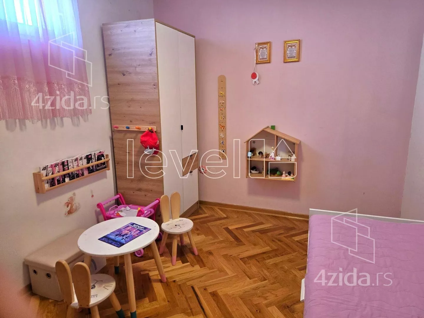 Troiposoban stan | 4zida
