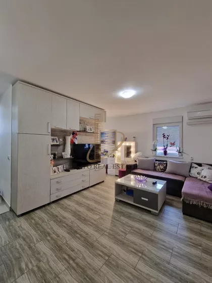 Bulevar Revolucije | 4zida.rs