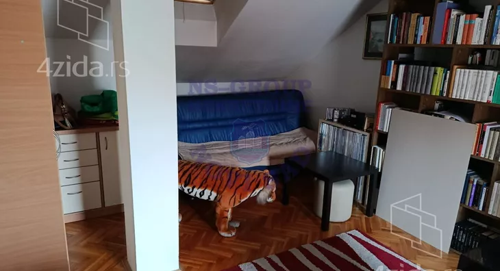 Troiposoban stan | 4zida