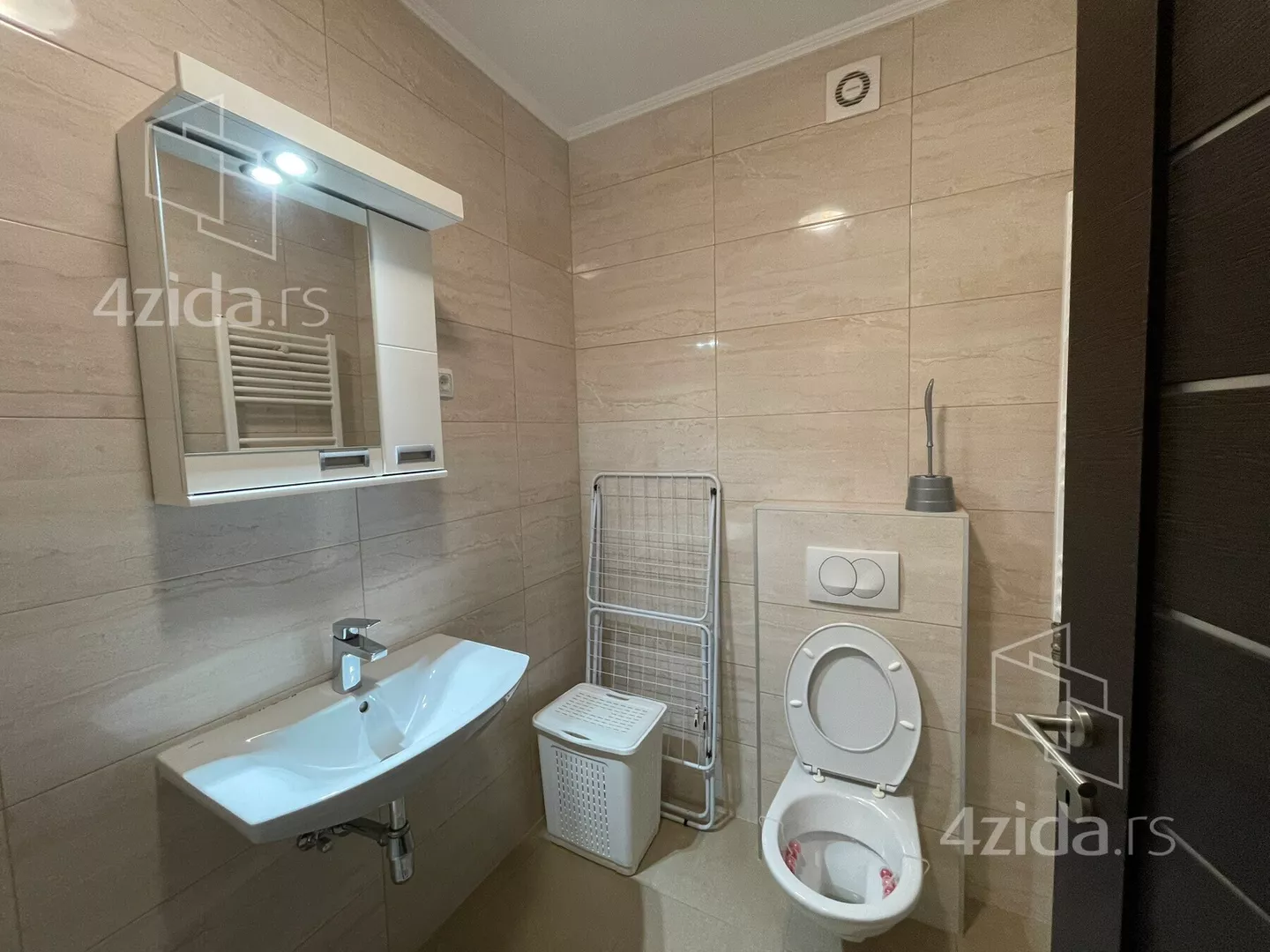 Garsonjera | 4zida