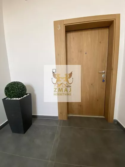 Sremska Kamenica | 4zida.rs