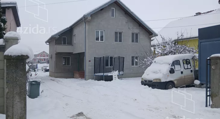 3-etažna kuća | 4zida