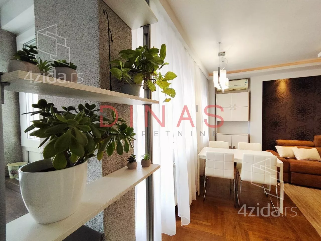 Troiposoban stan | 4zida