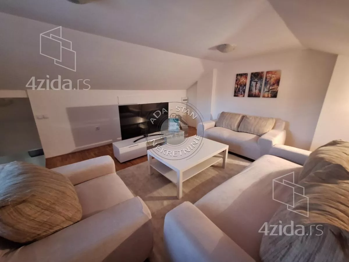 Petosoban stan | 4zida