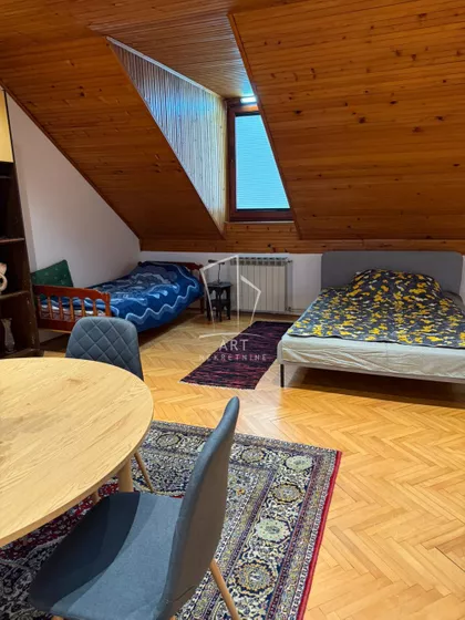 Skender Begova | 4zida.rs