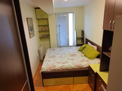 Božidarčeva | 4zida.rs