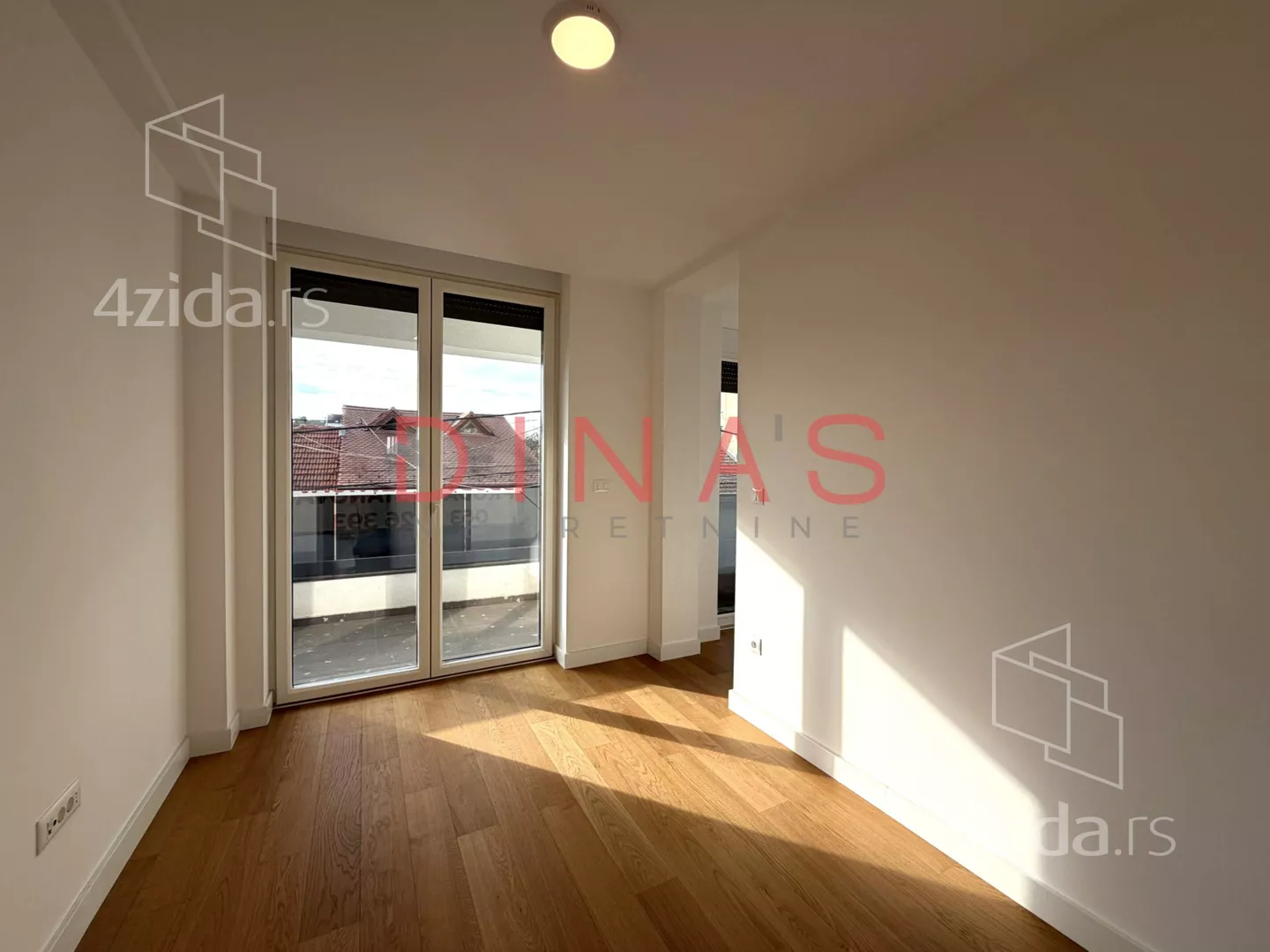 Petosoban stan | 4zida