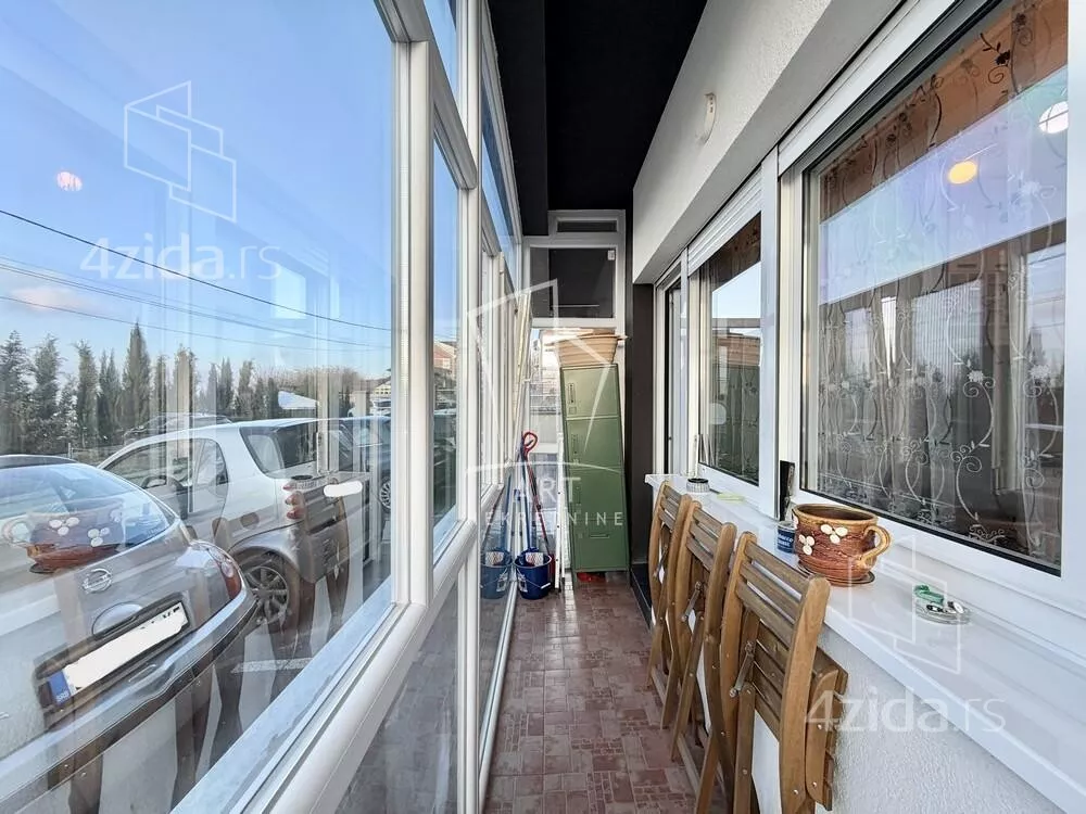 Dvoiposoban stan | 4zida