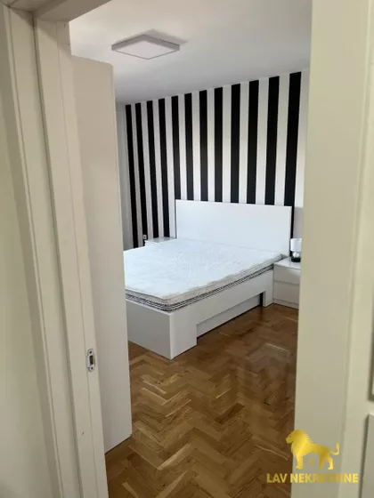 VOJVODE ŠUPLJIKCA | 4zida.rs