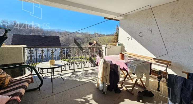 3-etažna kuća | 4zida