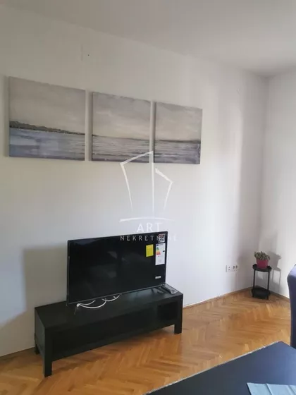 Vladimira Rolovića | 4zida.rs