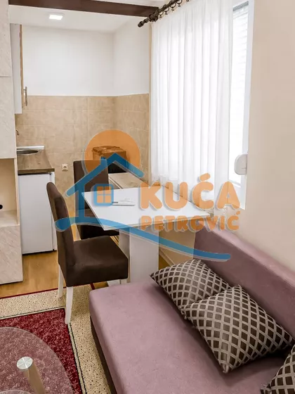 Sremska | 4zida.rs