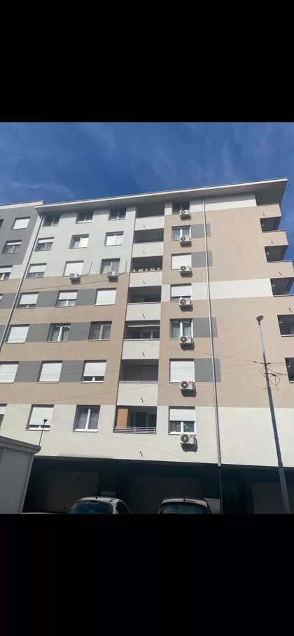 Trg Kosturnica | 4zida.rs