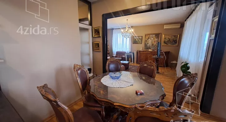 Troiposoban stan | 4zida