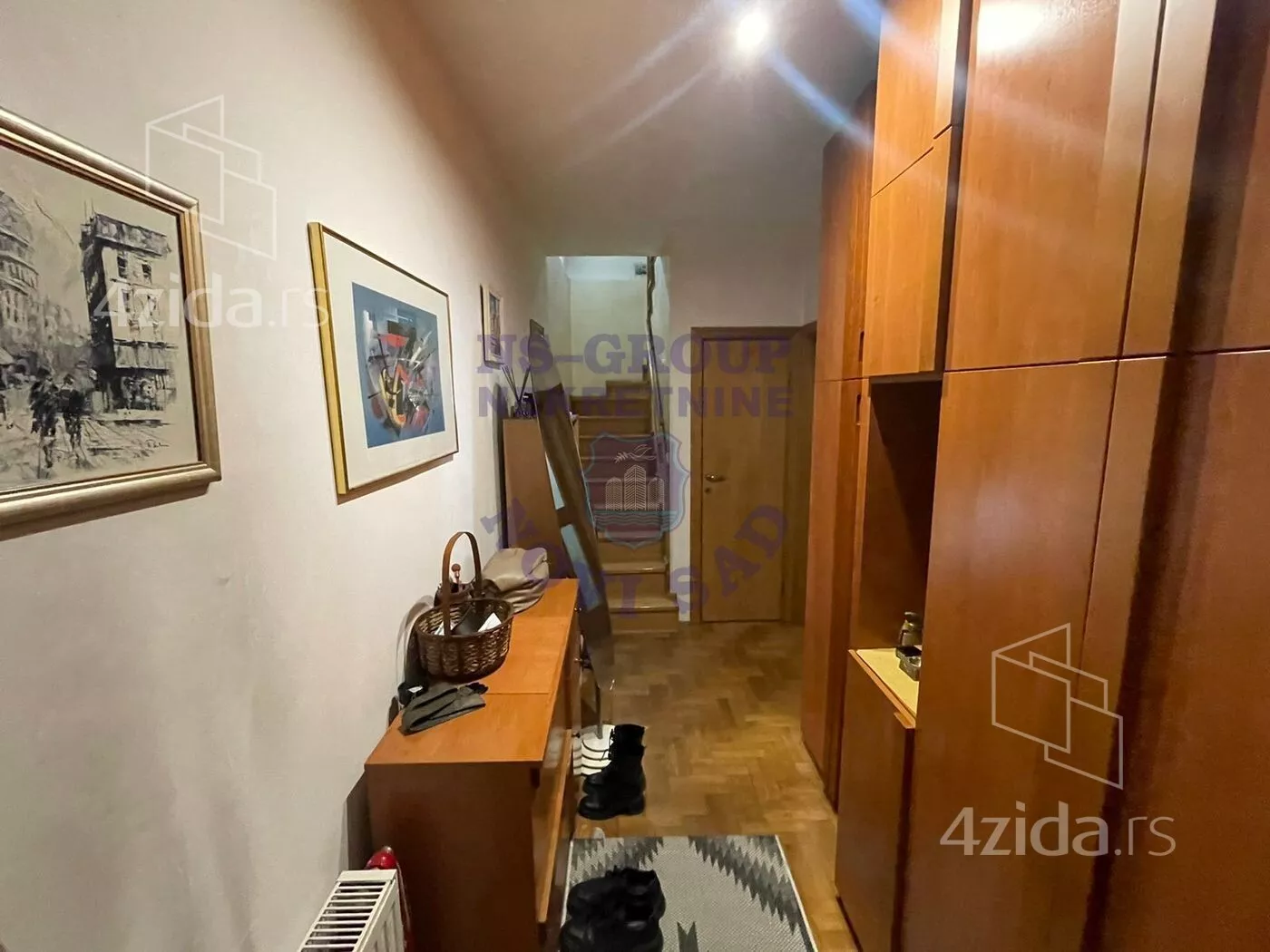 Troiposoban stan | 4zida