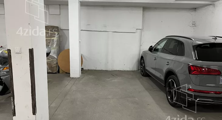 Garaža | 4zida