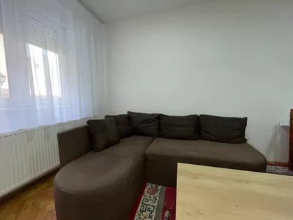 Devet Jugovića | 4zida.rs