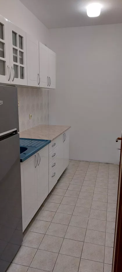 Crveni Krst Vračar | 4zida.rs