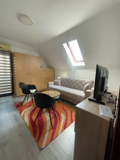 Prvomajska | 4zida.rs