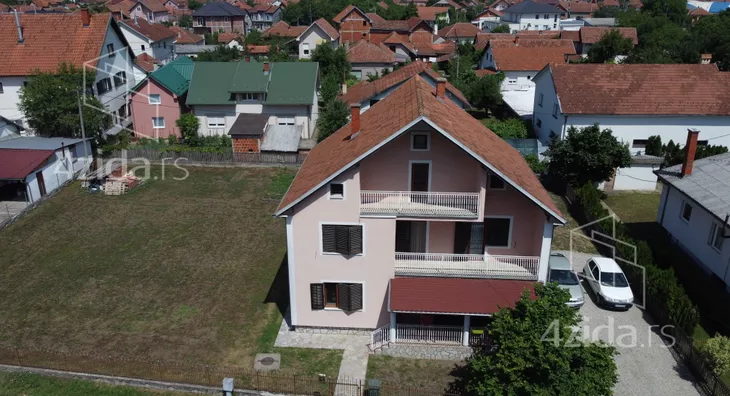 3-etažna kuća | 4zida