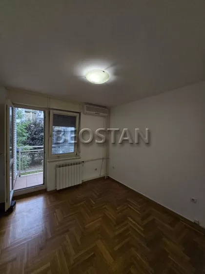 Klare Cetkin | 4zida.rs