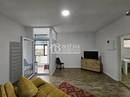 Žitni Trg | 4zida.rs