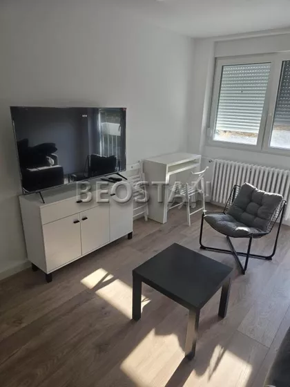 Vojvode Dobrnjca | 4zida.rs