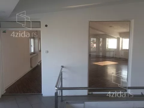 Lokal | 4zida